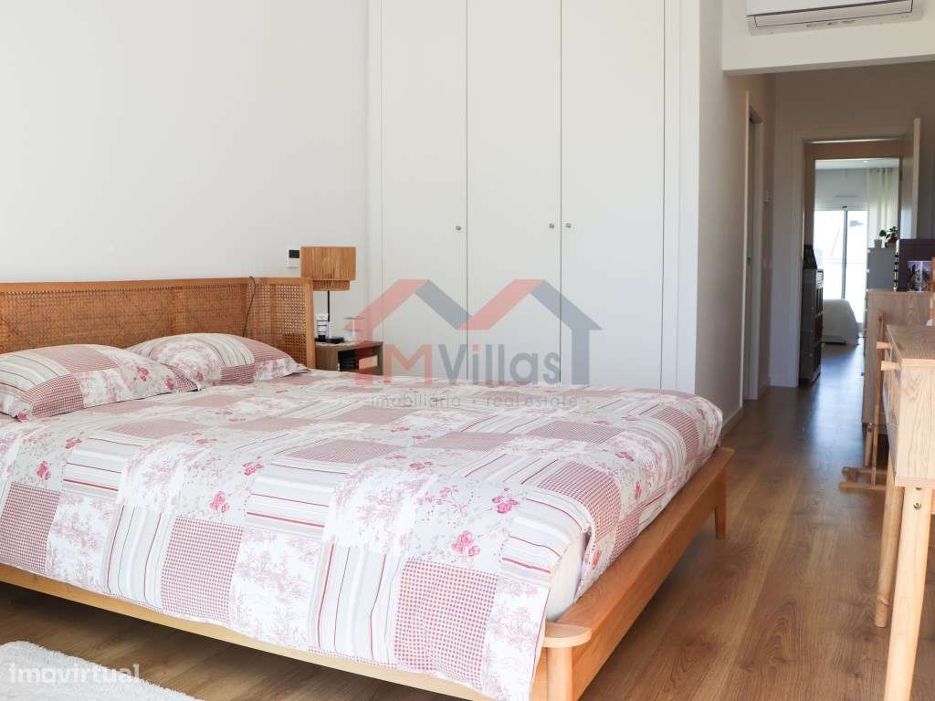 Apartamento T3 com terraço e 2 lugares de garagem no centro- São Br...-13