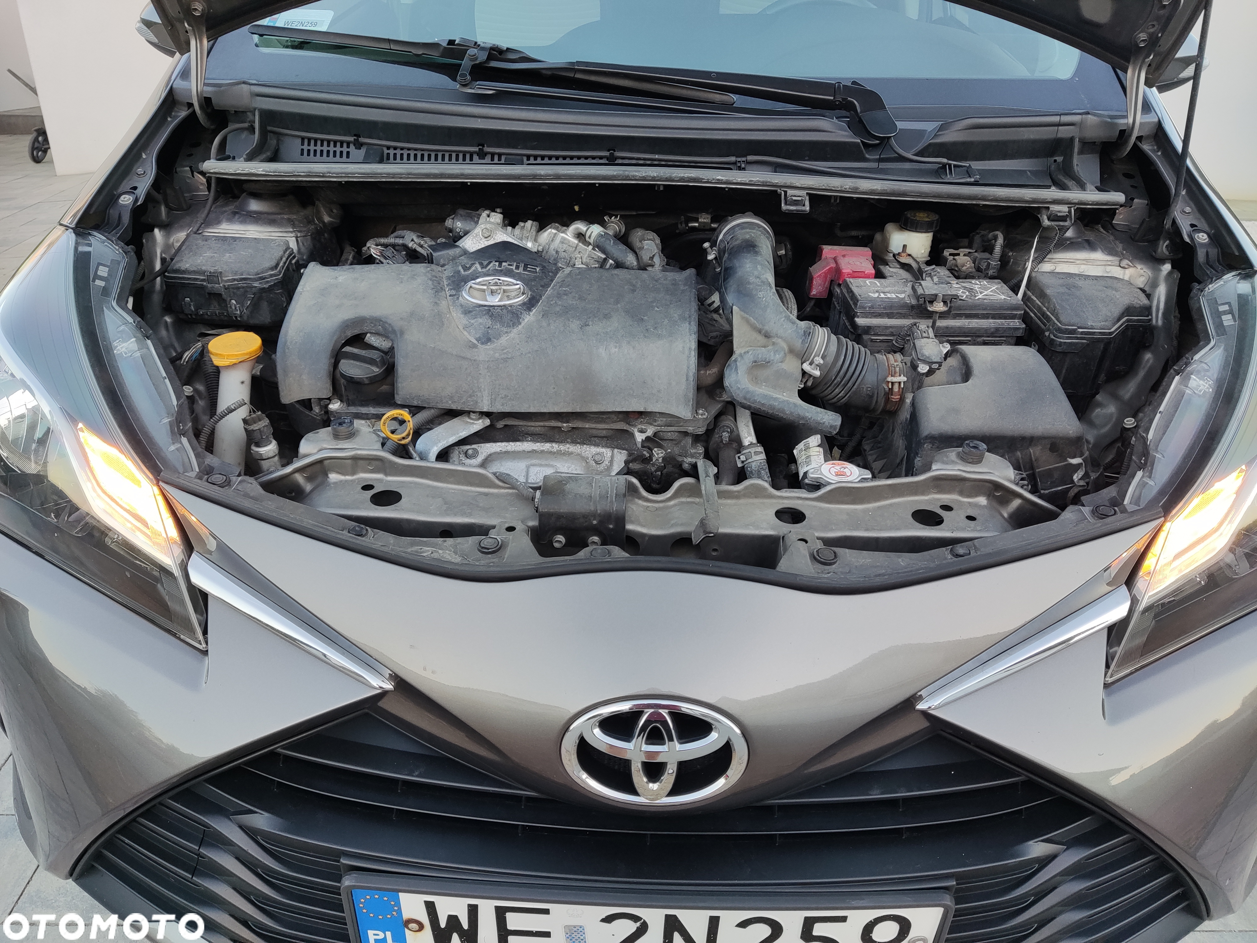 Toyota Yaris 1.5 Premium - 36