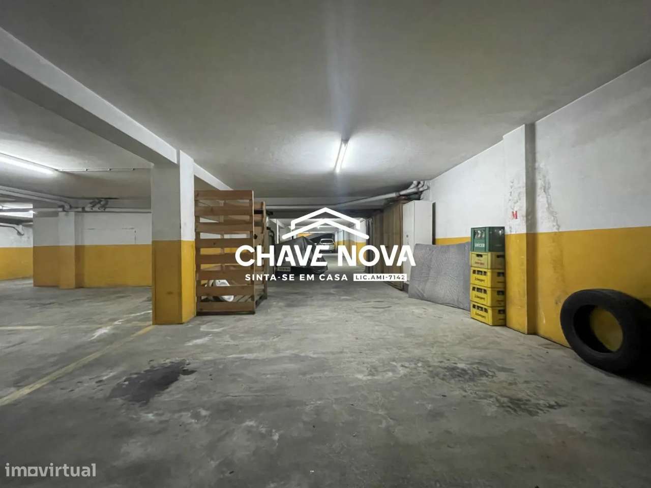 Apartamento T3 com Terraço junto à EN1 em Santa Maria da Feira-16