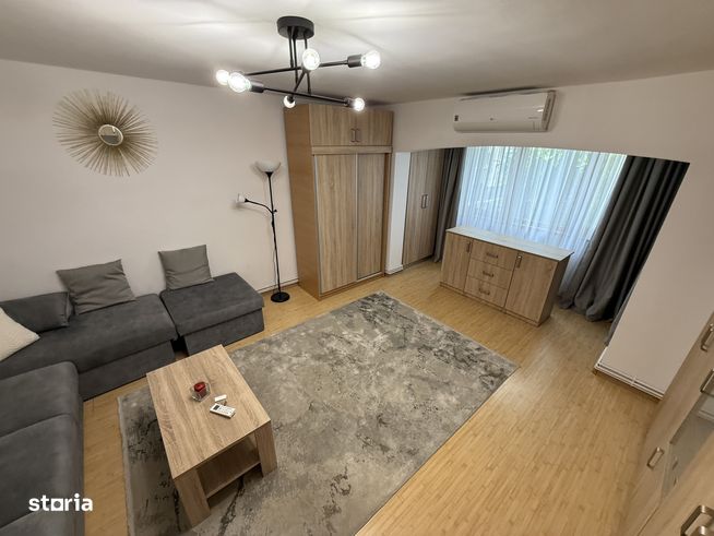 Ap cu 2 camere decomandat, et. 2/4, garaj, centrala termica, Bucovina!-1