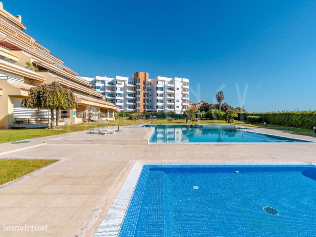 Apartamento T1 de Luxo na Guia - Condomínio Fechado com Vista Mar-45