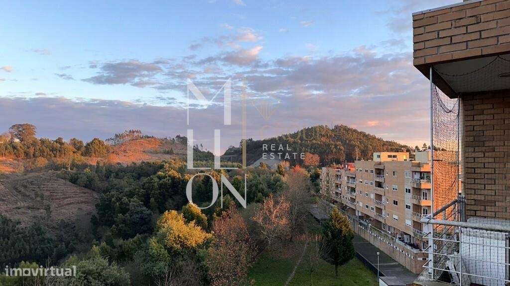 T1 Ermesinde, Porto, Vista para zona verde-25