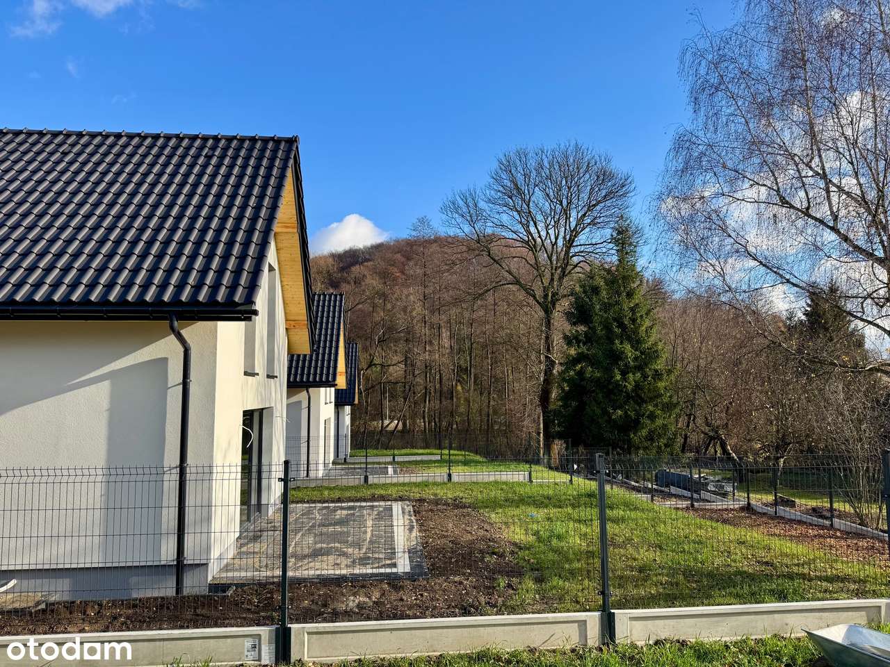 Nowoczesny dom w Tenczynku _  zadaszona wiata garażowa - Pełny obrazek: 4/18