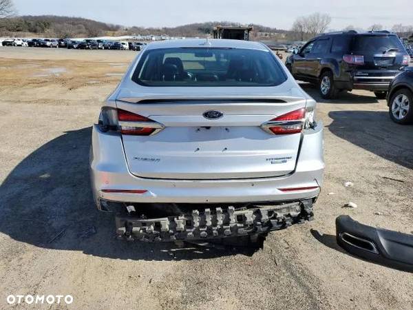 Ford Fusion 2.0 EcoBoost Titanium - 6