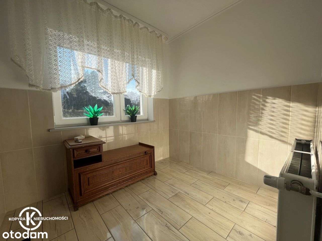 Na sprzedaż dom jednorodzinny w Zagrodnie-13