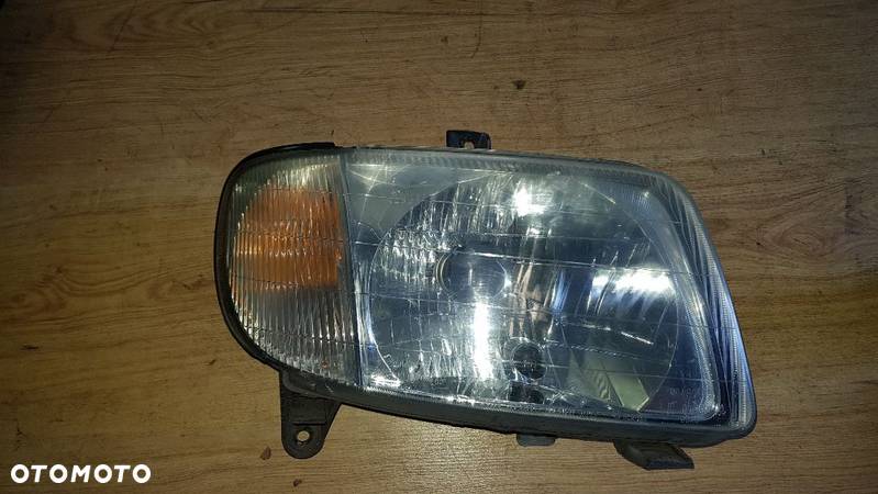 DAIHATSU CUORE 98-01 LAMPA PRZÓD PRAWA - 1