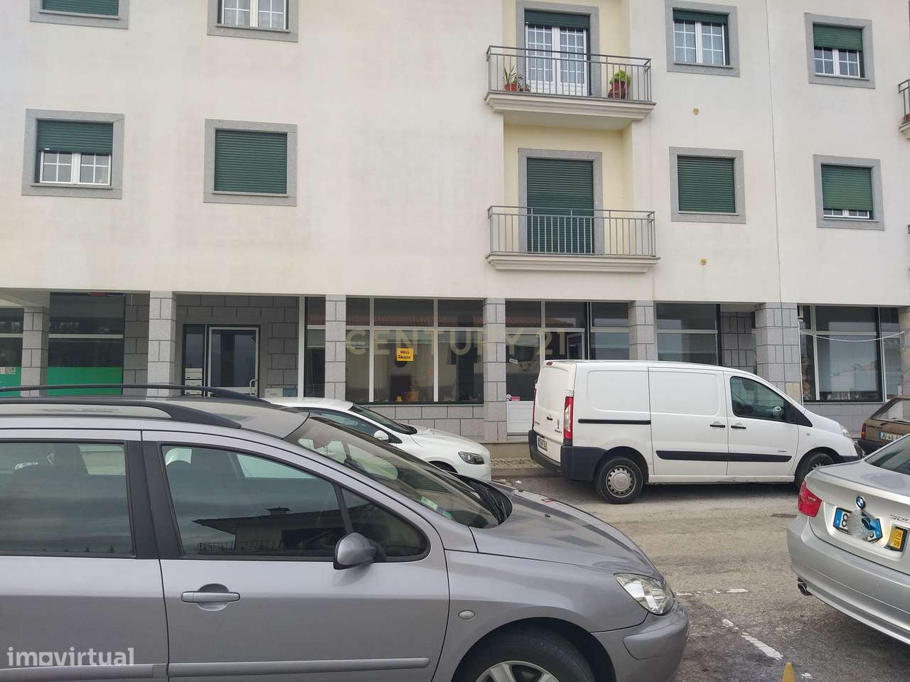 Loja no centro de Fornos de Algodres, excelente investimento! - Grande imagem: 3/6