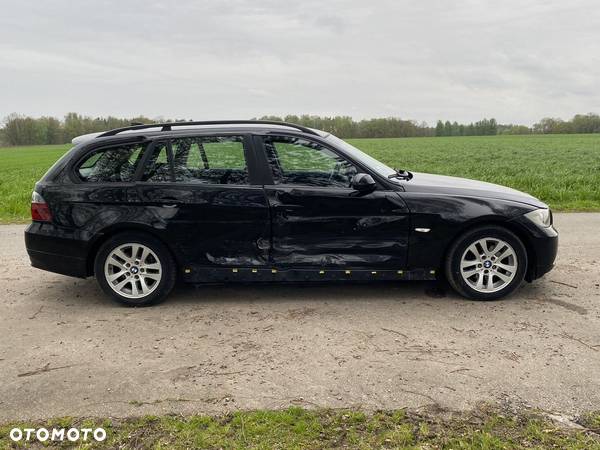 BMW Seria 3 320d - 4