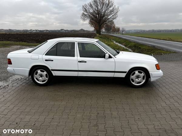 Mercedes-Benz W124 (1984-1993) - 7