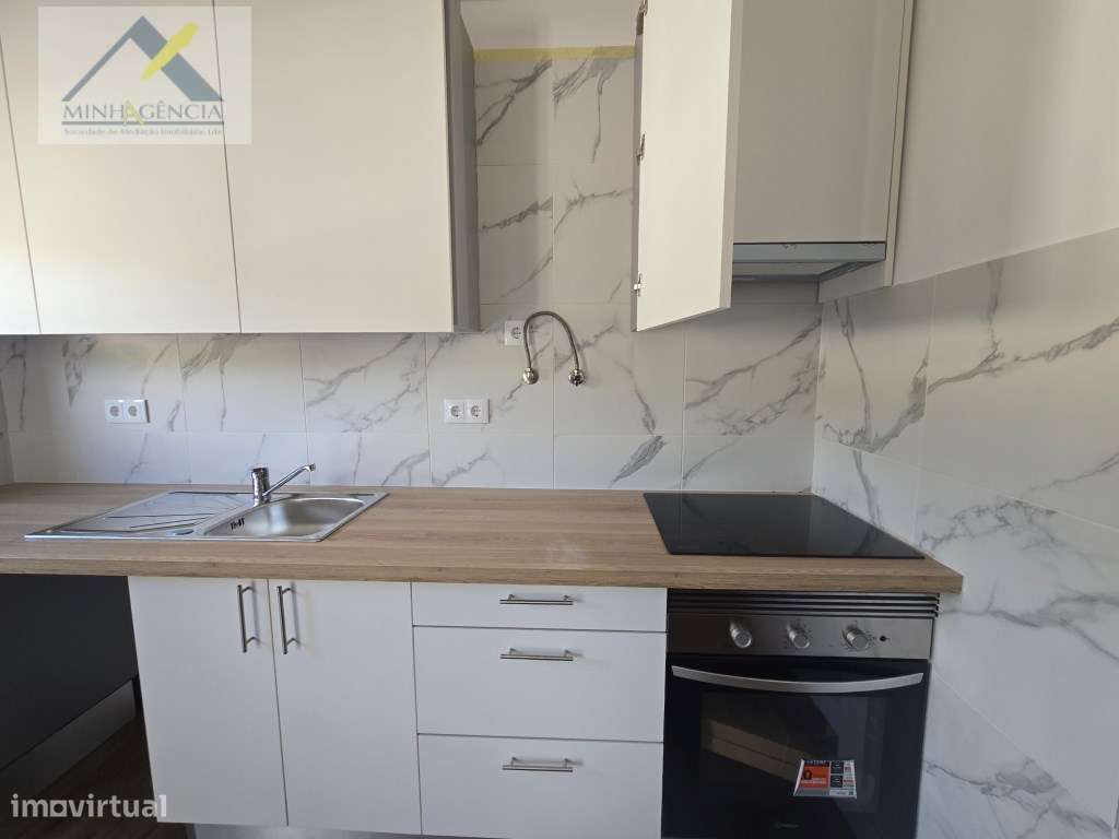 Apartamento T2 remodelado em Sesimbra - Grande imagem: 4/21