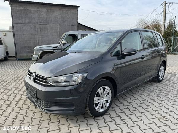 Volkswagen Touran 1.6 TDI SCR DSG IQ.DRIVE - 3