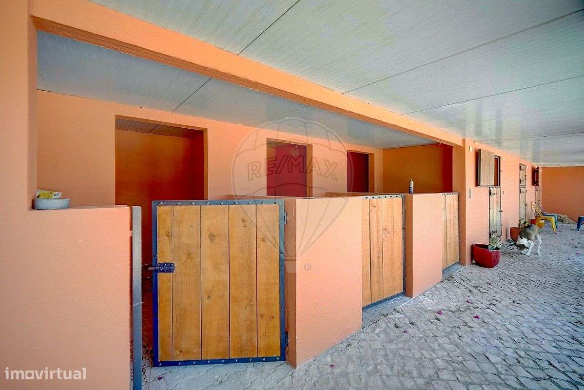 Moradia T6 para venda-27