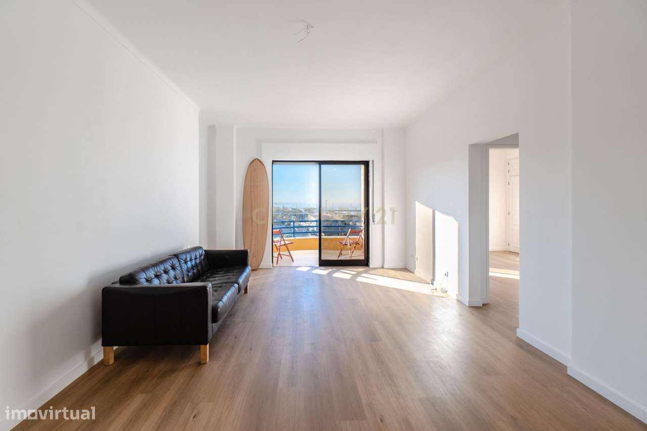Apartamento T1 Renovado com Varanda e Vista Mar na Costa da Caparica – - Grande imagem: 5/31
