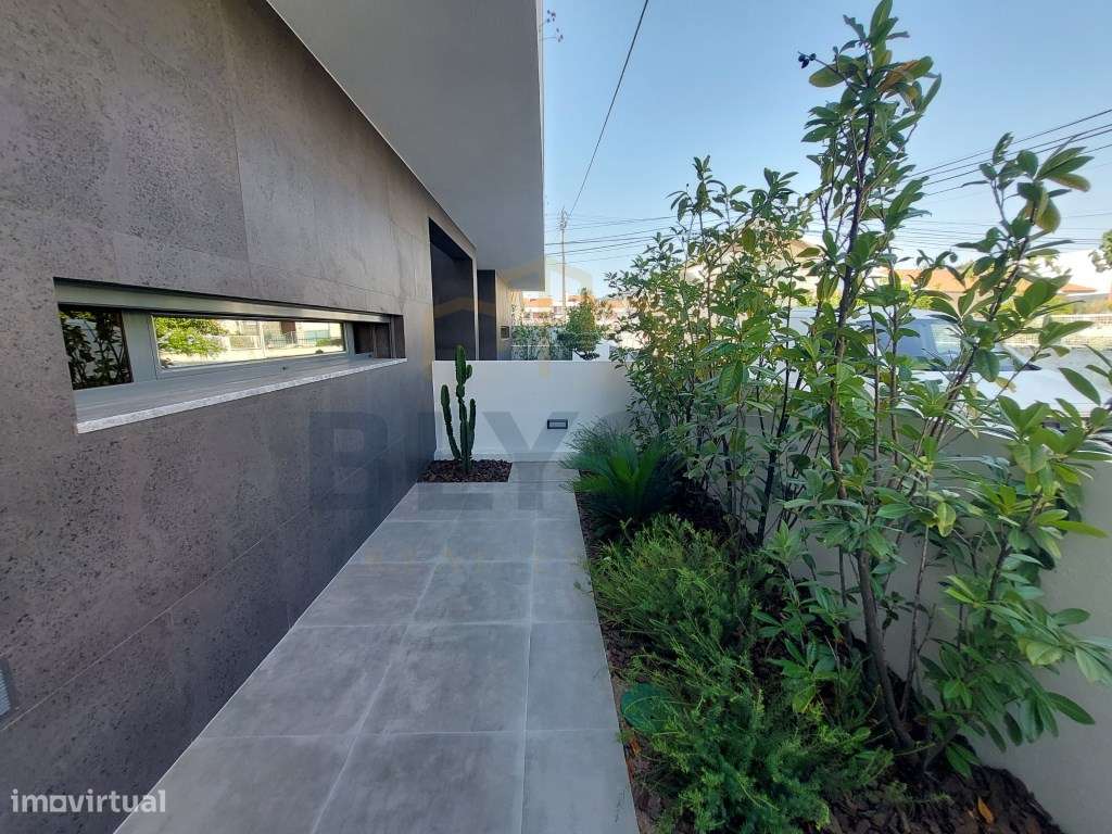 Moradias T4, em Condomínio Privado com Piscina. - Grande imagem: 5/42