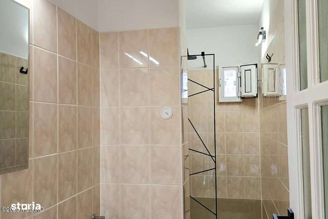 Simion Barnutiu - 3 Camere, 2 Bai, Etaj 3, Centrala Proprie, La Cheie-14