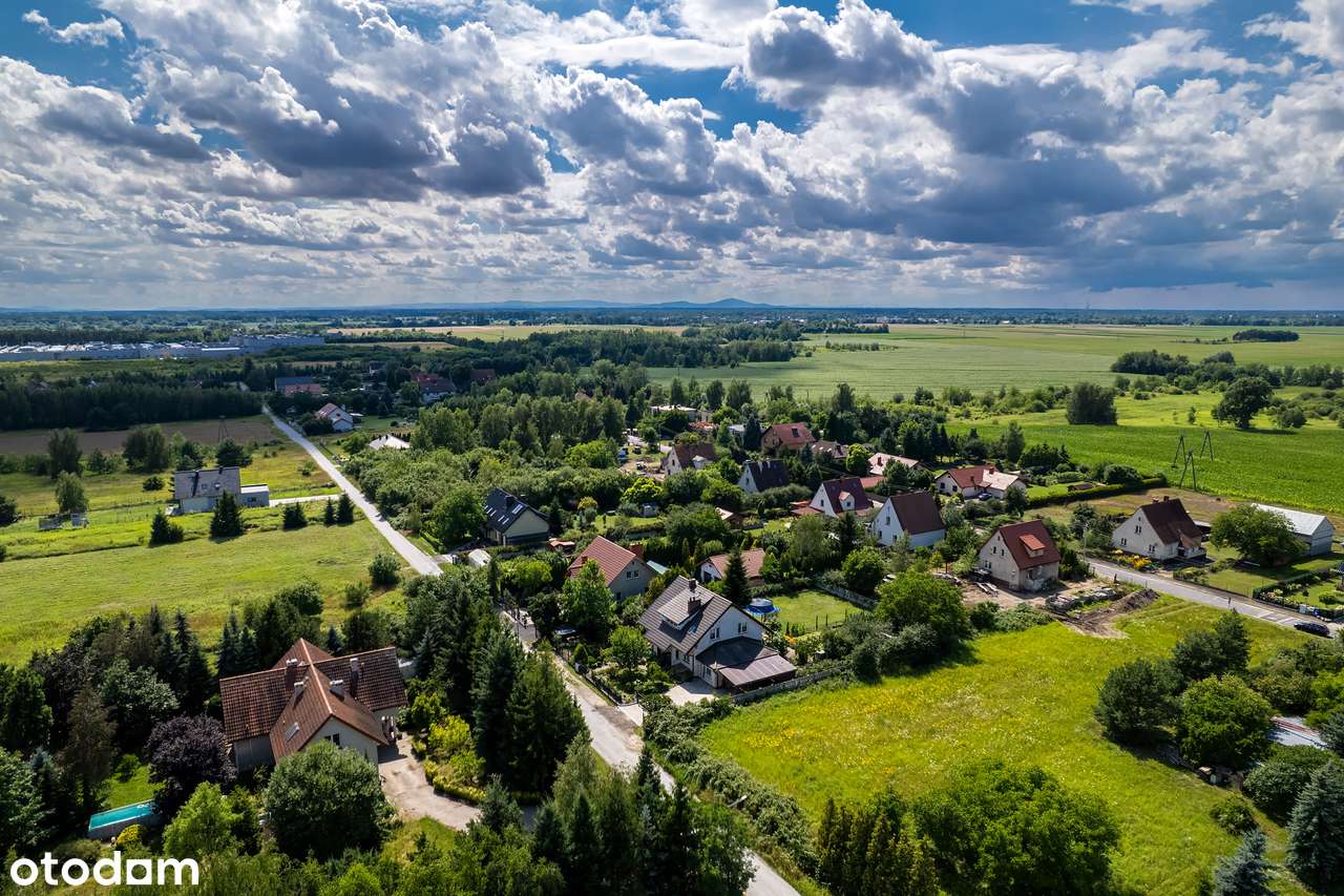 Przestronny dom z ogrodem  – idealny dla rodziny lub inwestora-19