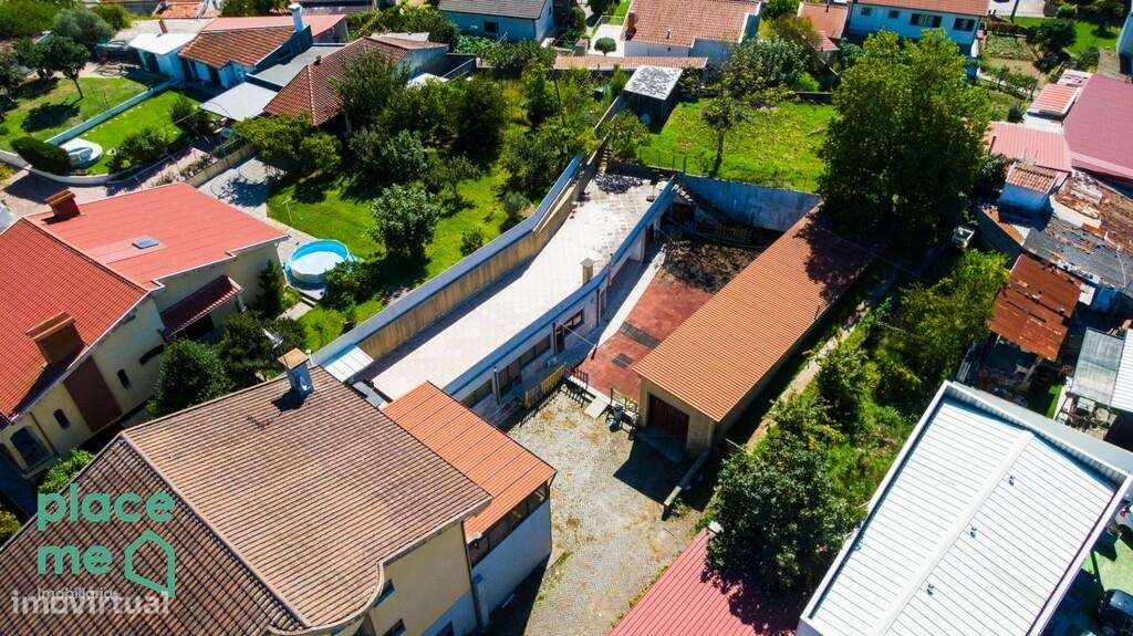 Moradia Individual com mais de 900m2 em Palmeira, Braga-33