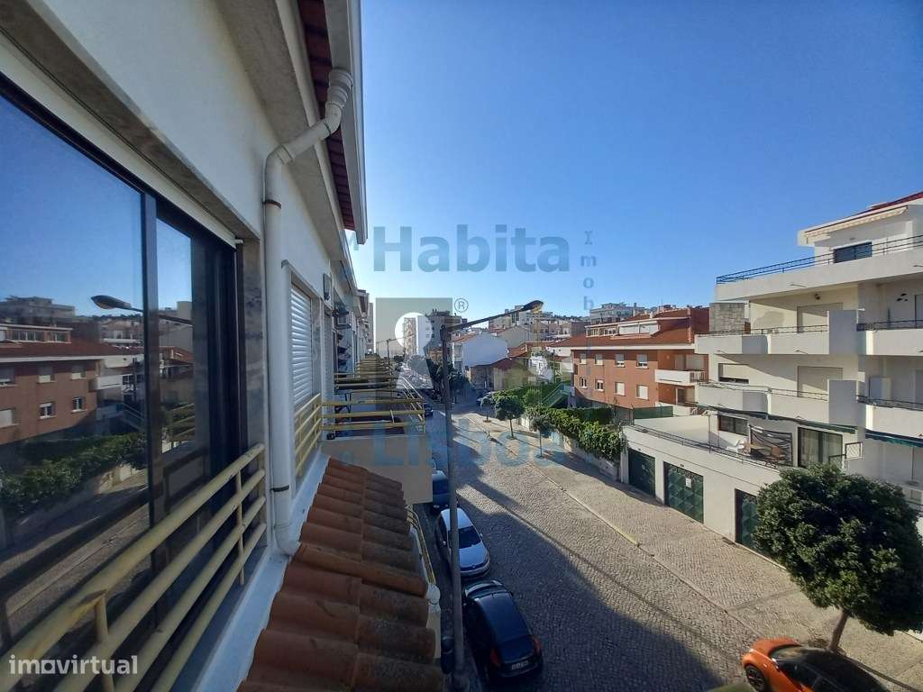 Duplex T3 Com Terraço junto à Praia Costa da Caparica-36