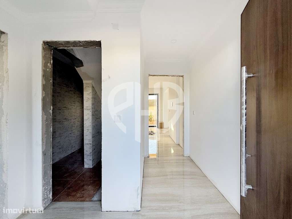 Moradia Isolada T4 Nova com Piscina Aquecida | Caparica | Conclusão...-11