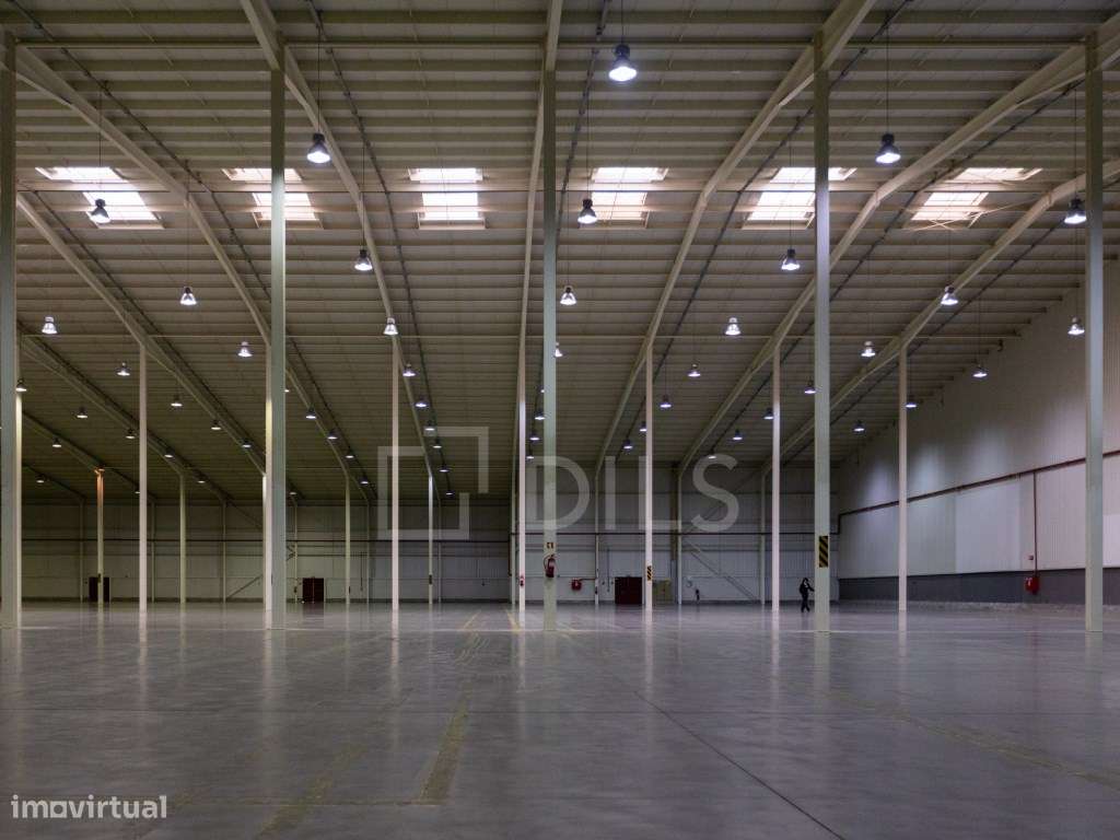 Armazém para arrendar, junto ao nó da A1, nos Pousos, Leiria - Grande imagem: 5/23
