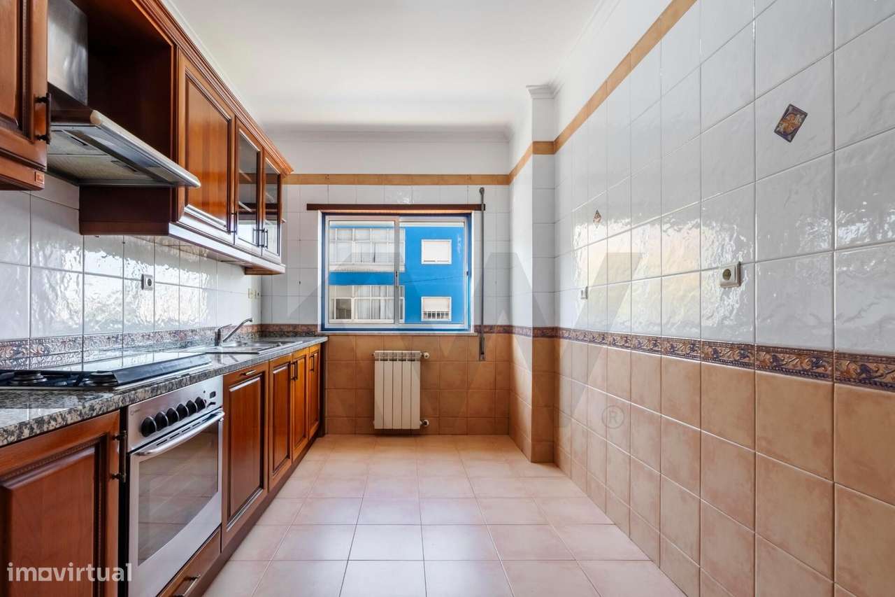 T2 para Venda | Torre da Marinha - Grande imagem: 5/22