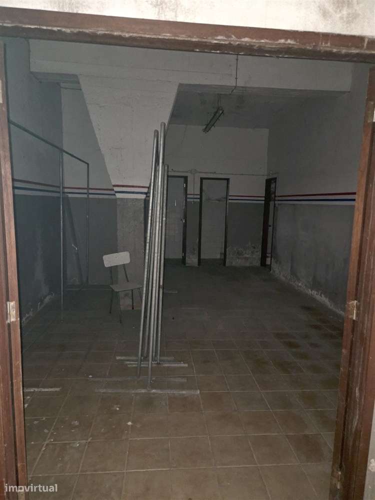 Armazém  Venda em Rio Mau,Penafiel-11