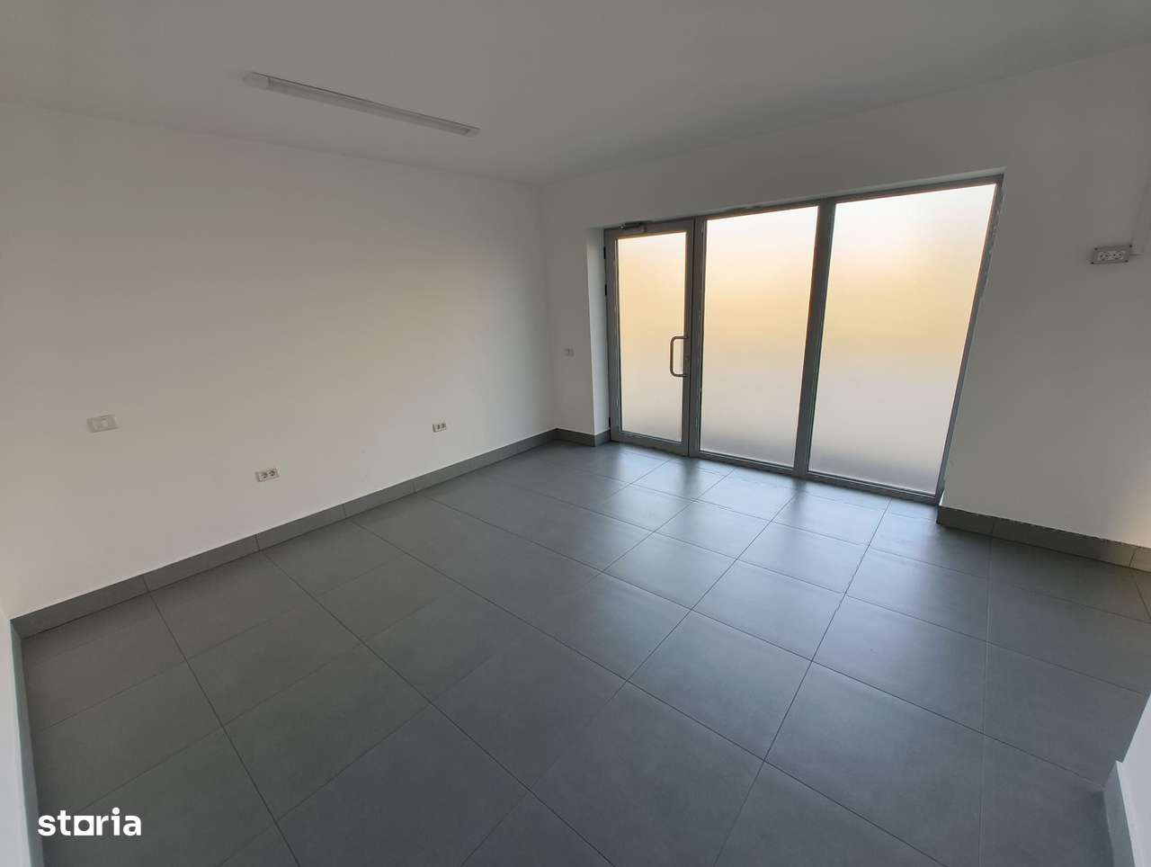 Spatiu comercial Calea Radnei Micalaca - Imagine principală: 3/9