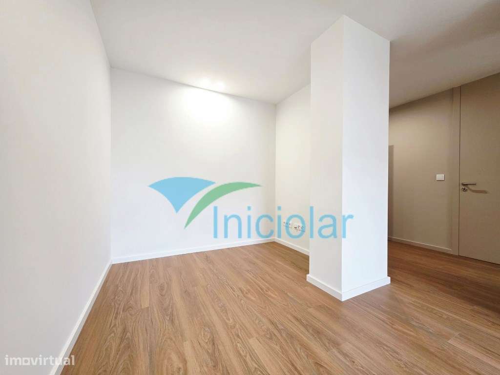 T1 Novo| Gueifães| Varanda| G. Fechada - Grande imagem: 5/15