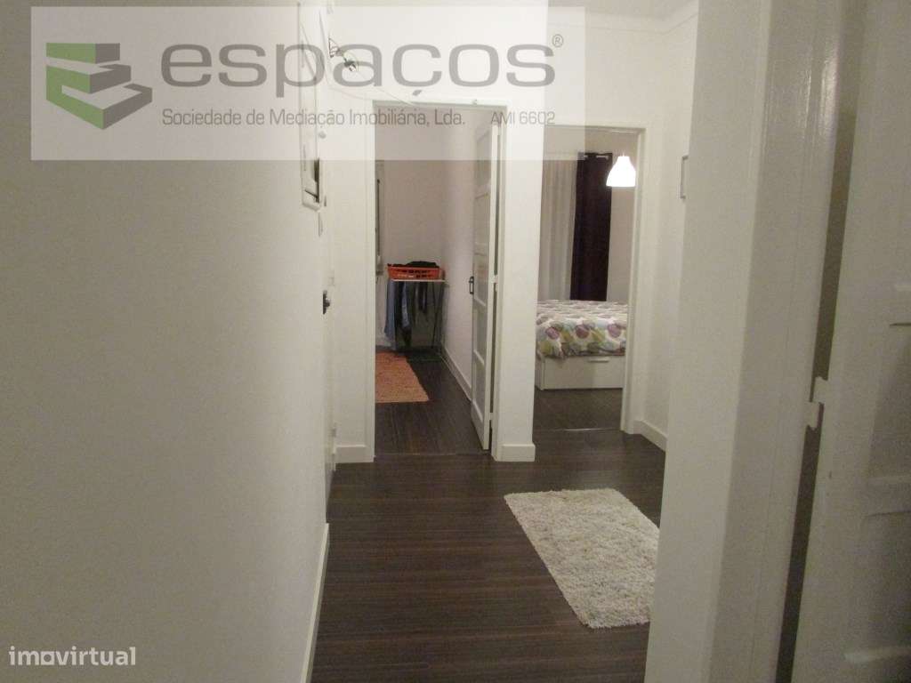 Apartamento T2 São João da Talha, Ótimo estado-8