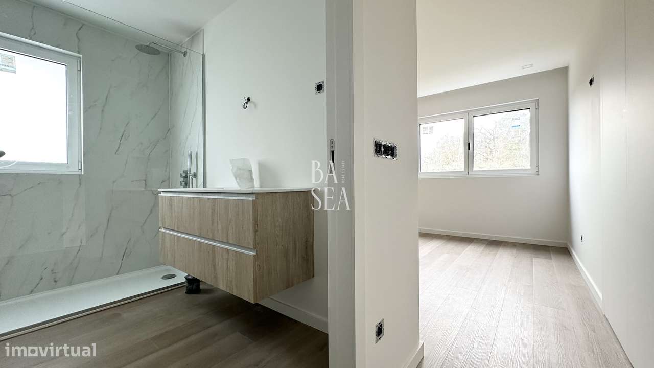 Moradia nova  de gaveto com 3 suítes em Lanhoso Póvoa de Lanhoso-21