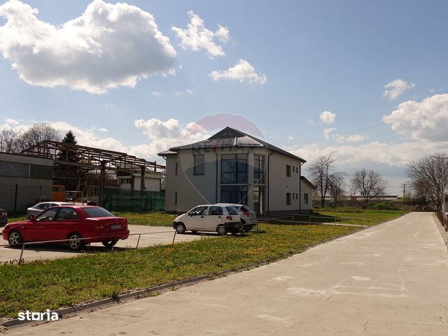 Clădire + teren 5177 mp, deschidere 27,5 m, B-dul București Giurgiu-1