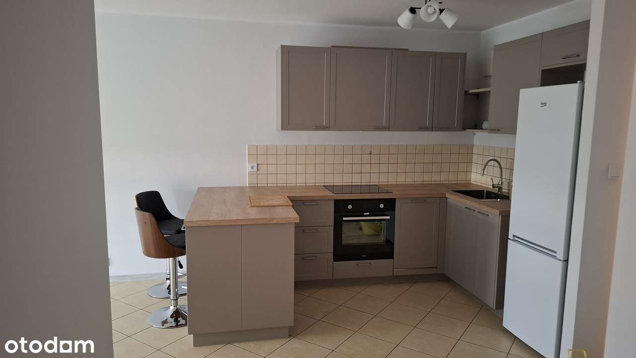 Przestronne i jasne mieszkanie Chartowo Tower 8 piętro