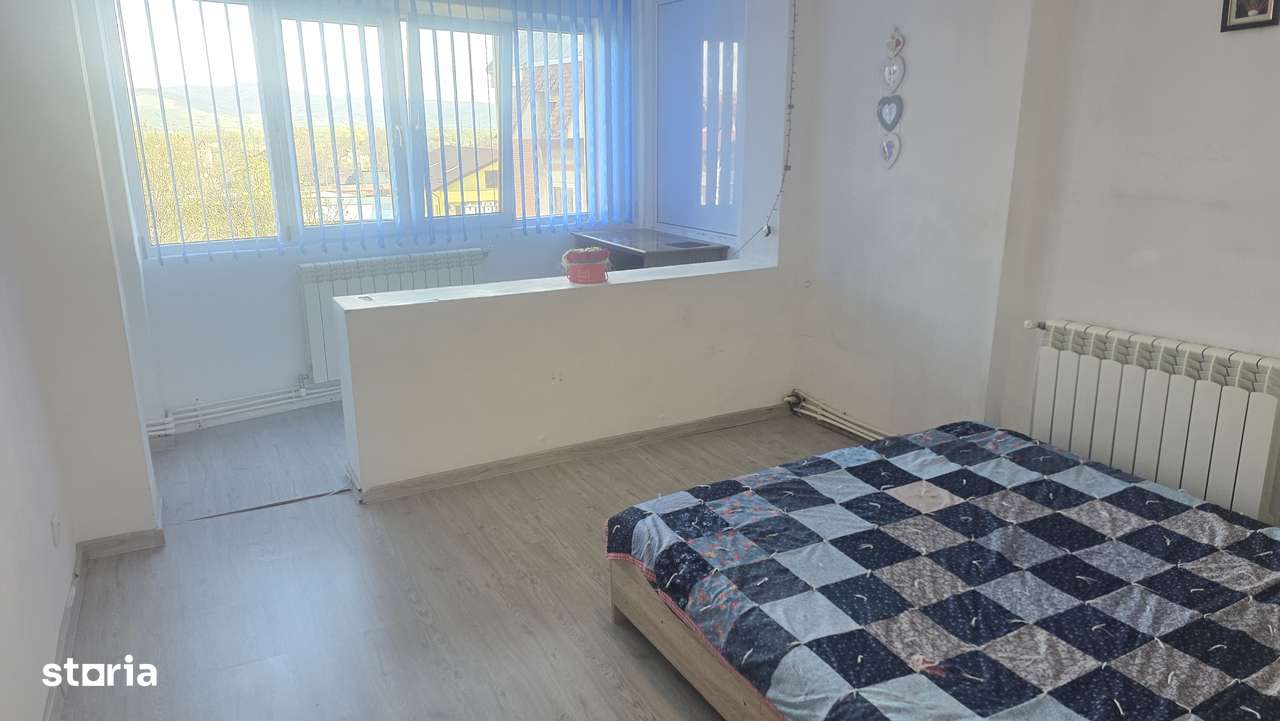 Vand apartament 2 camere in Deva, zona Pescarilor ( ITM), decomandat,-0