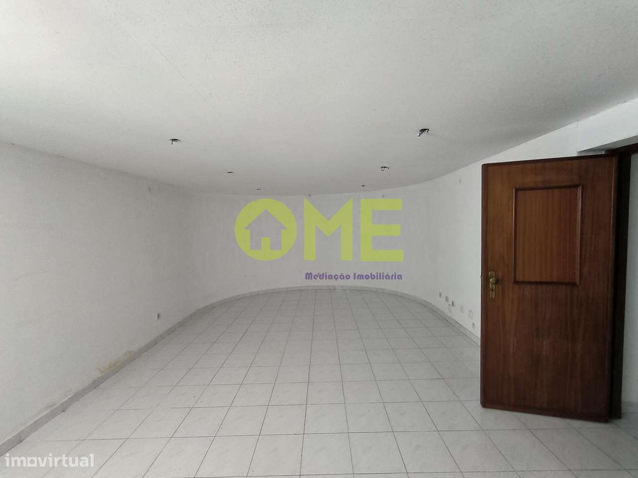 Loja Comercial/Serviços em Ourém - Excelente Oportunidade-6