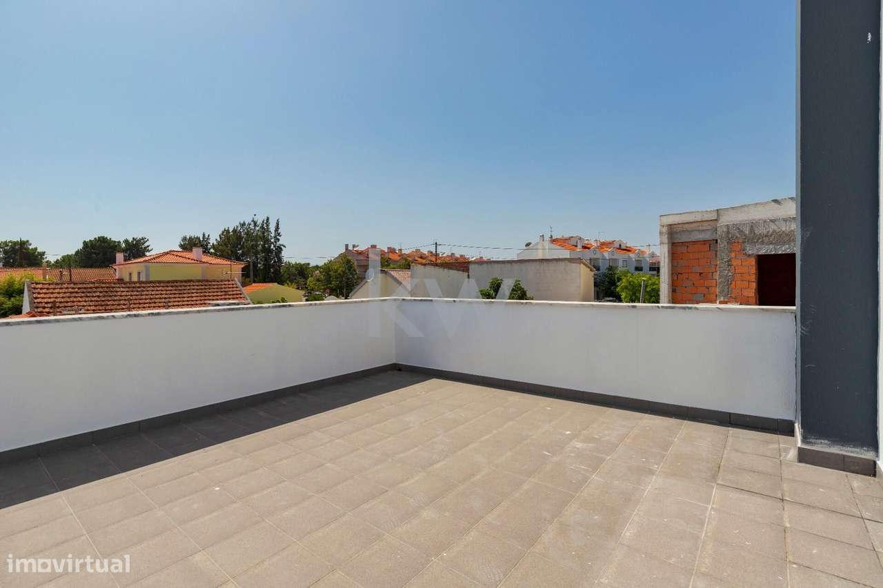 Deslumbrante moradia T5 de 2 pisos com piscina em Azeitão - Setúbal-21