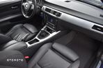 BMW Seria 3 320d DPF Touring - 39