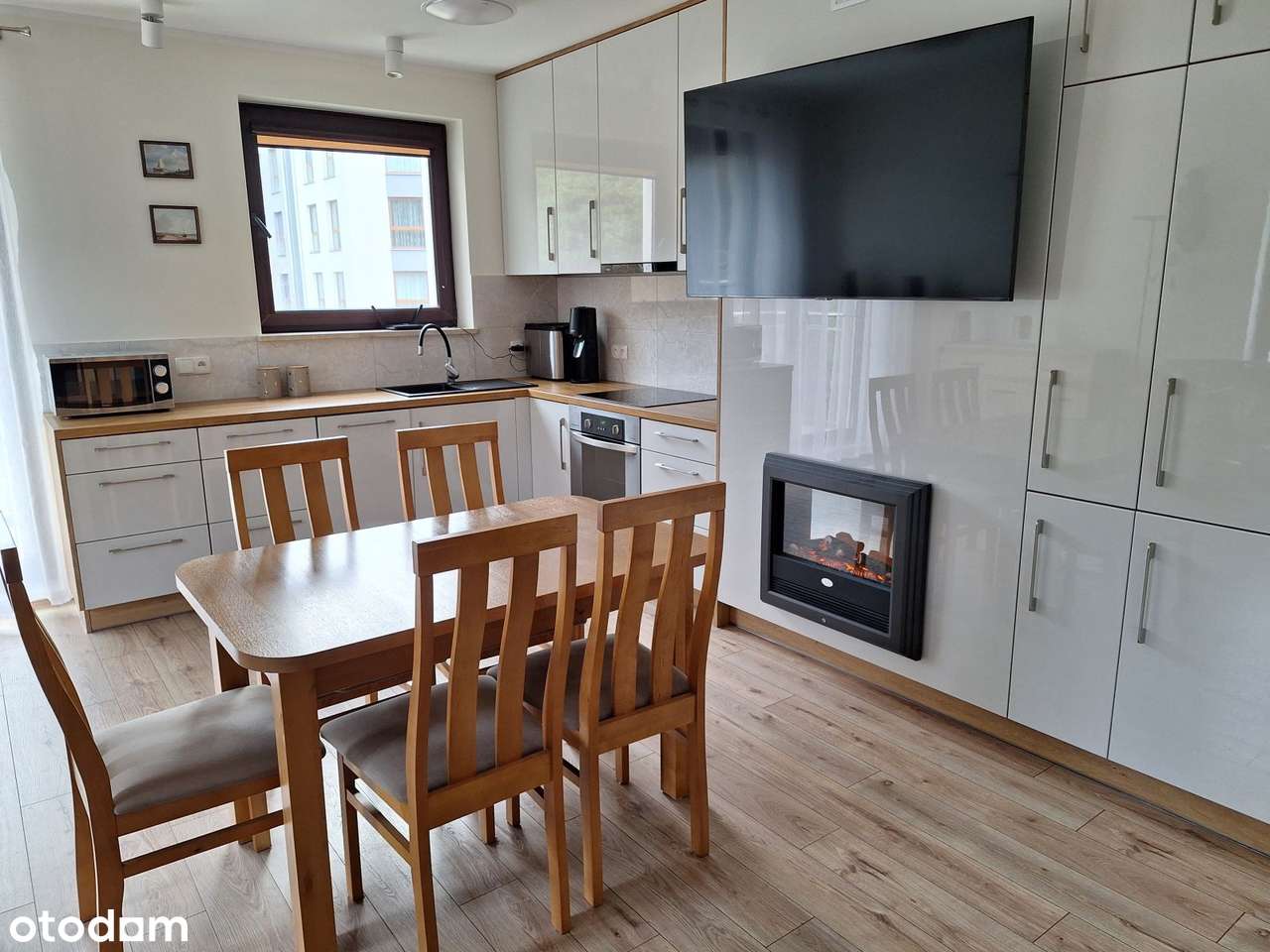 Wyposażony apartament nad morzem-12