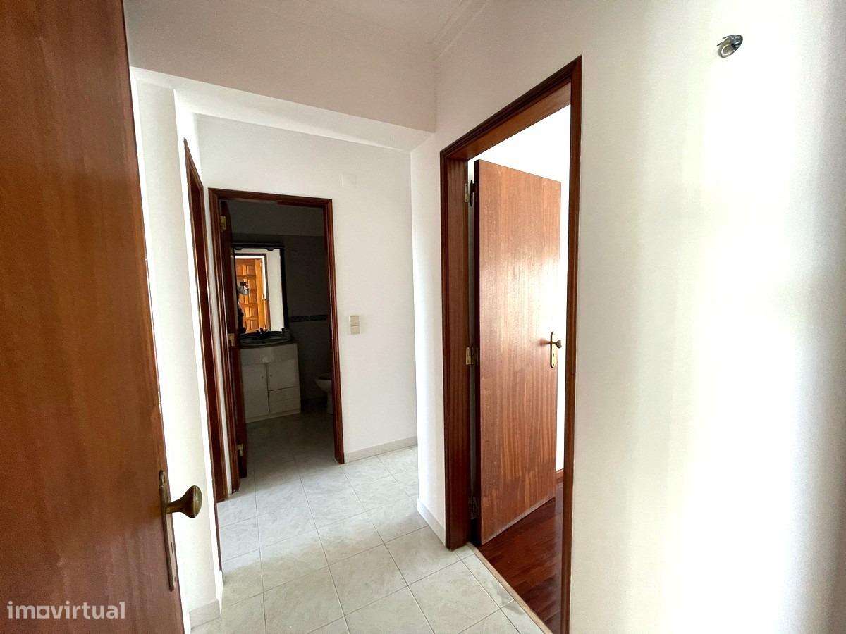 Apartamento T3 em Almada-12