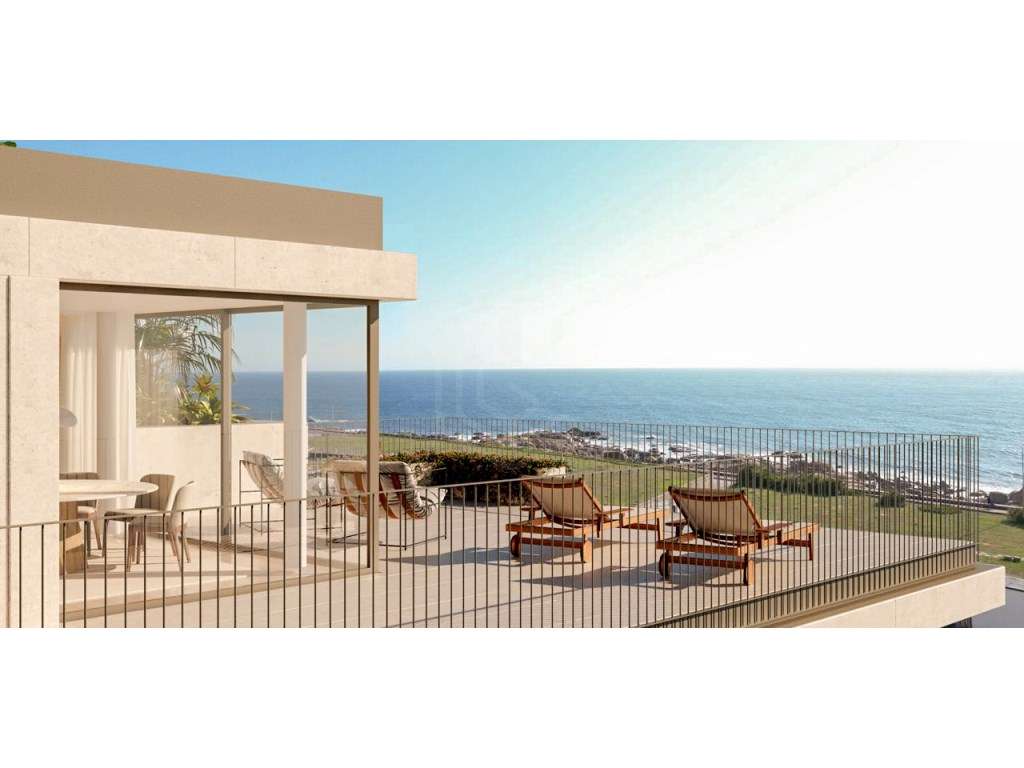 Apartamento T4, com garagem para 3 carros, em frente ao Oceano - Grande imagem: 1/18