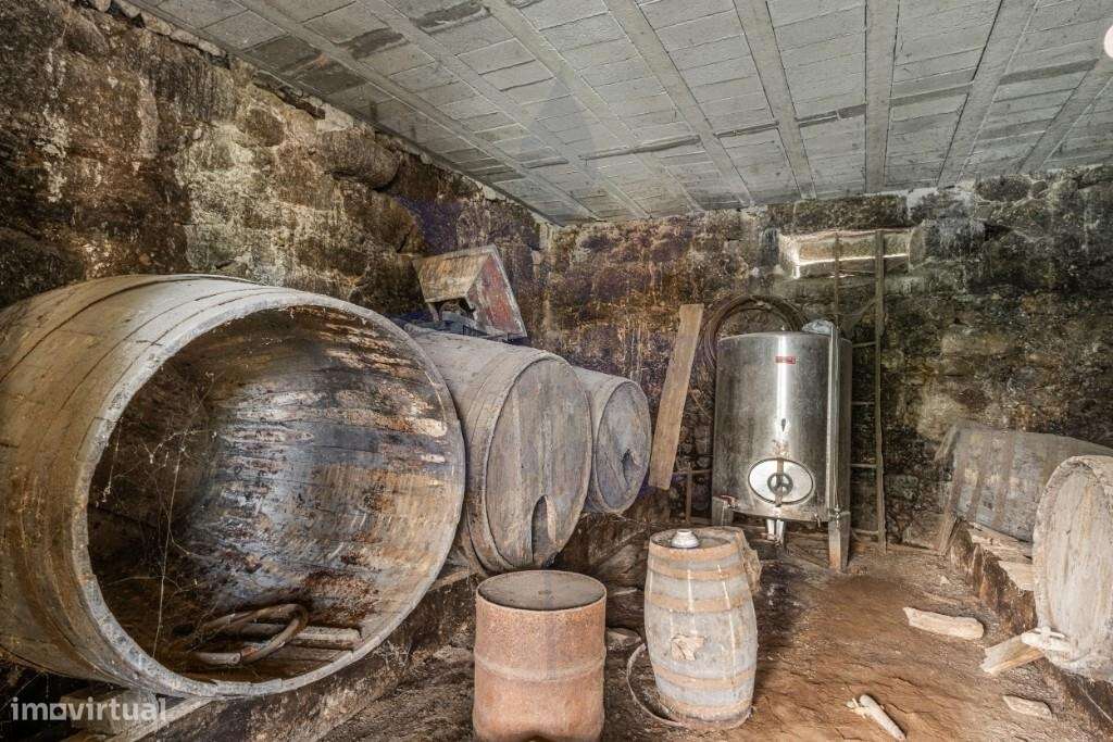 Casa Senhorial em Cunha, Braga – Excelente Oportunidade de Investiment-17