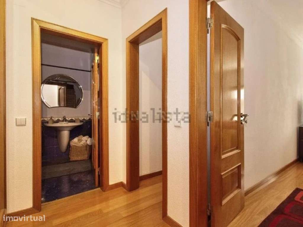 Bairro Salgado - T2 Espetacular com Parqueamento e Arrecadação-11