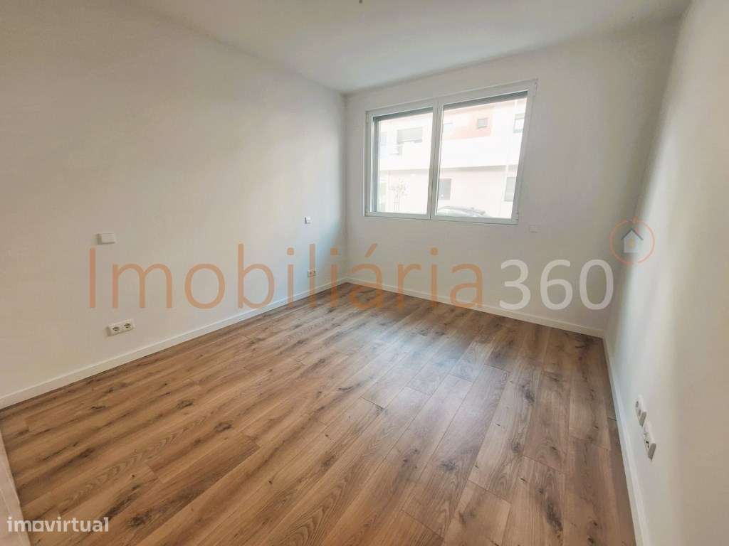 ** Apartamento T3 no Senhora do Porto Residence **-22