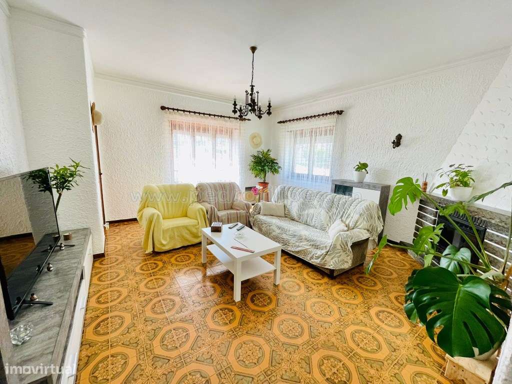 Carismática moradia térrea v3-6