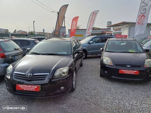 Toyota Avensis SW 2.0 D-4D Sol+GPS - 4