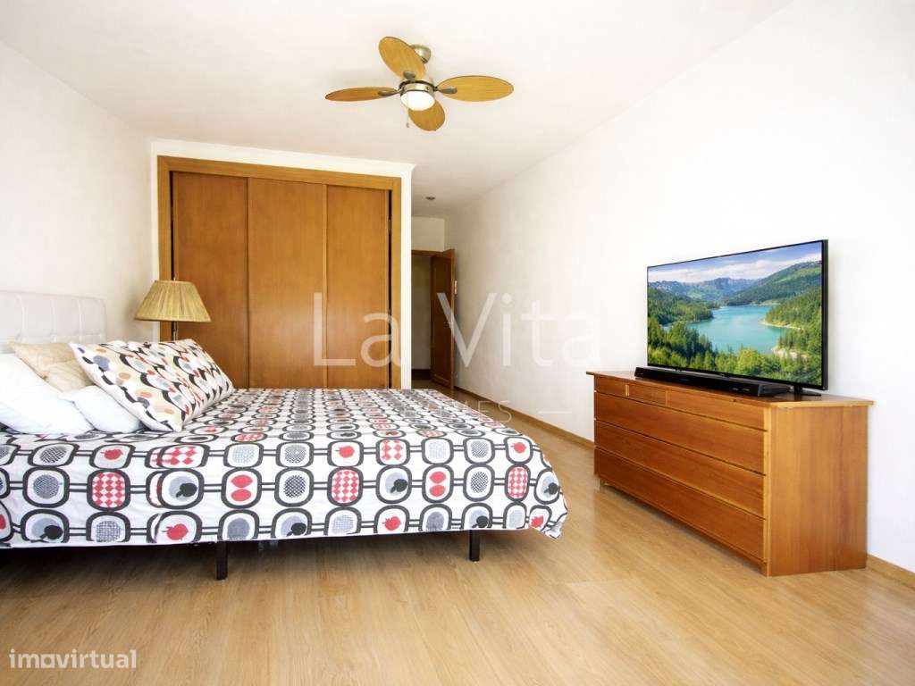 Apartamento T2, em condomínio fechado com jardins e piscina, Amorei...-10