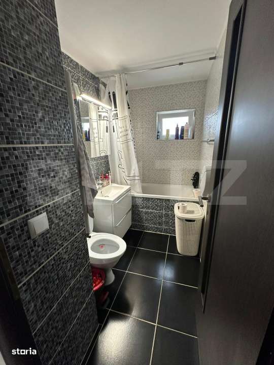 Apartament cu 3 camere, zona Rogerius - Imagine principală: 3/8