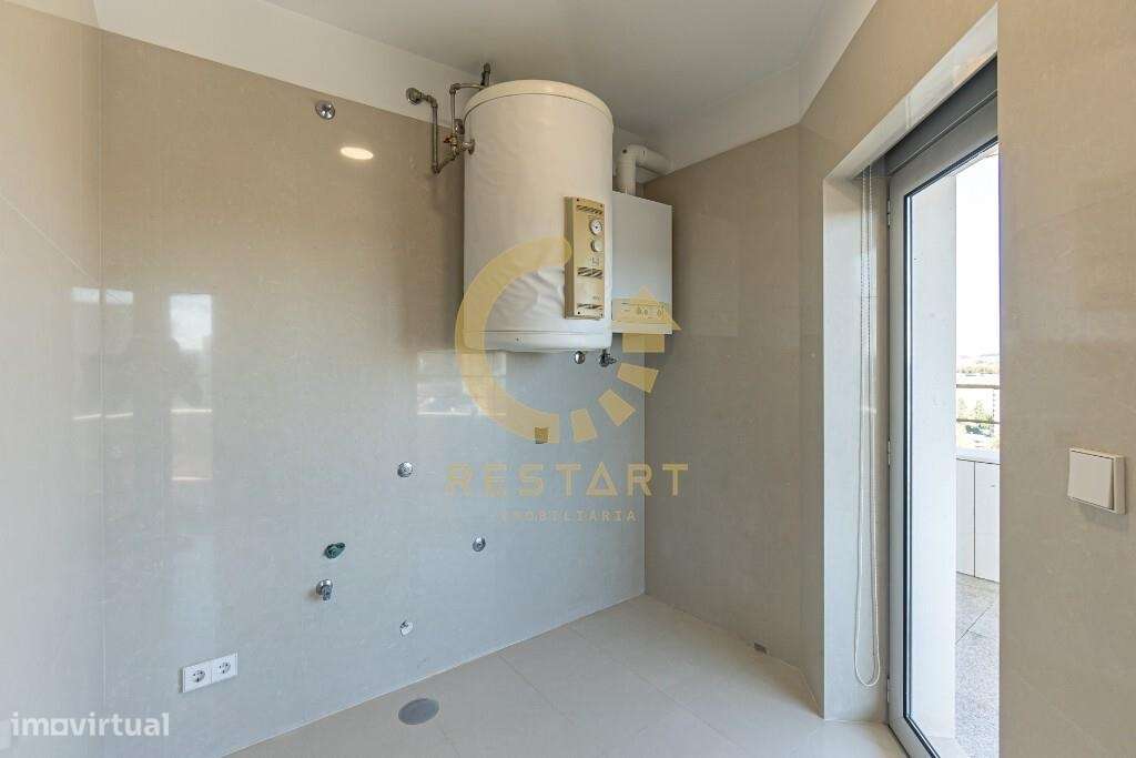 Penthouse T4 de Luxo - Edifício Porto Magnum-17