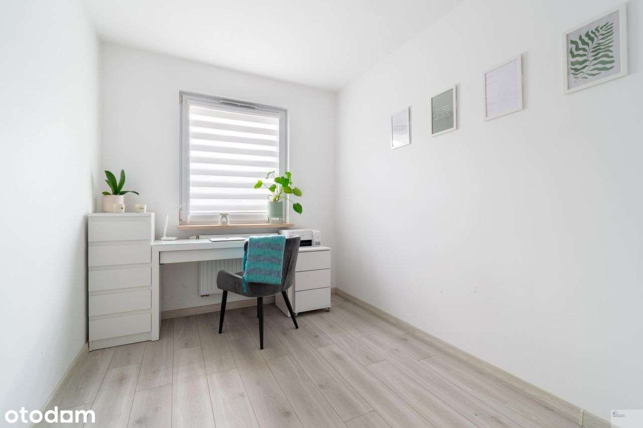 Przestronny, środkowy segment w spokojnej lokaliza-4