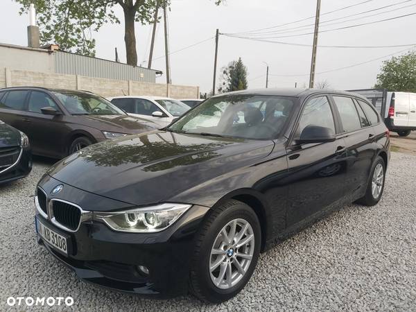 BMW Seria 3 320d DPF Touring - 19