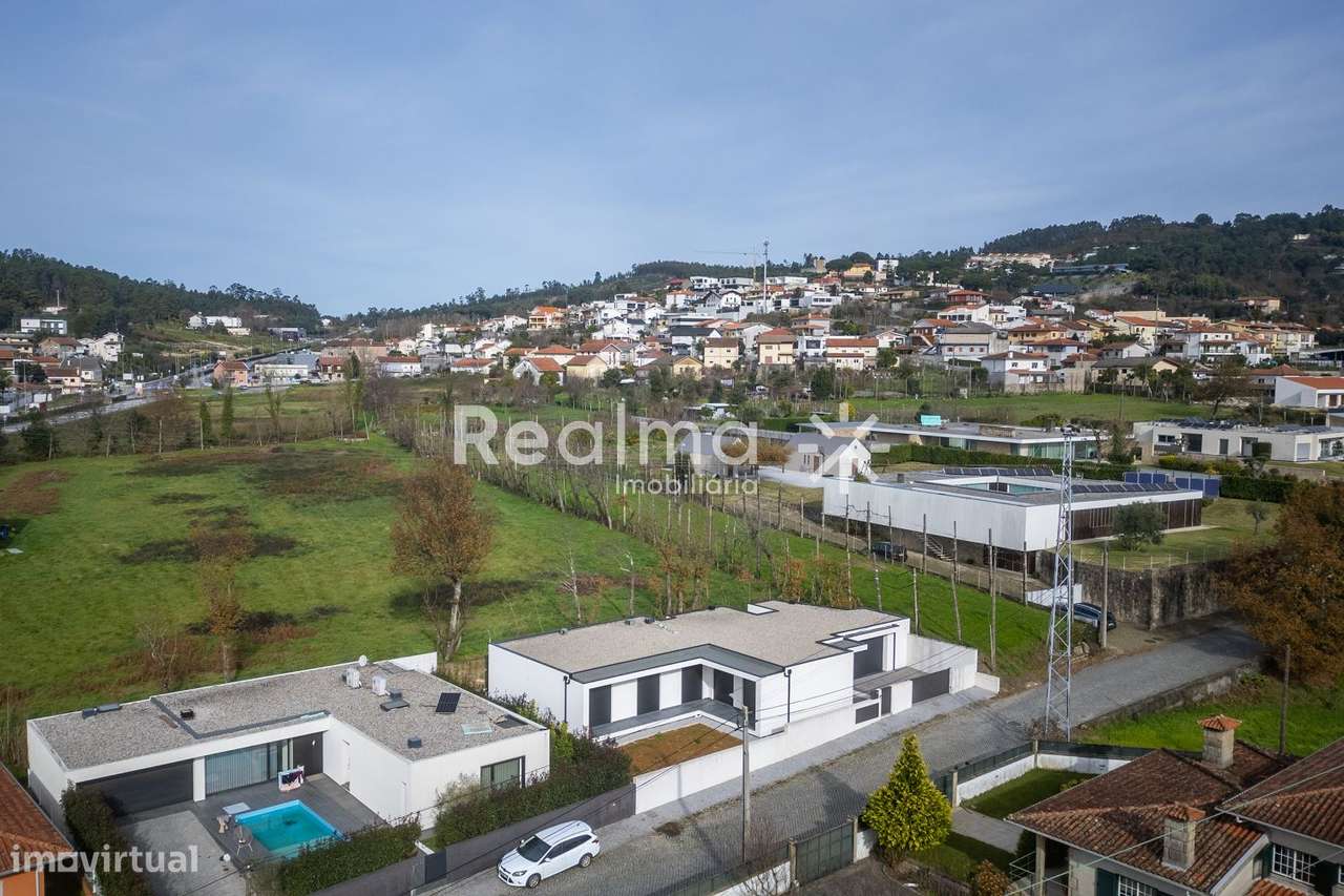 Moradia Térrea T3+Escritório em Este S.Mamede-Braga-58